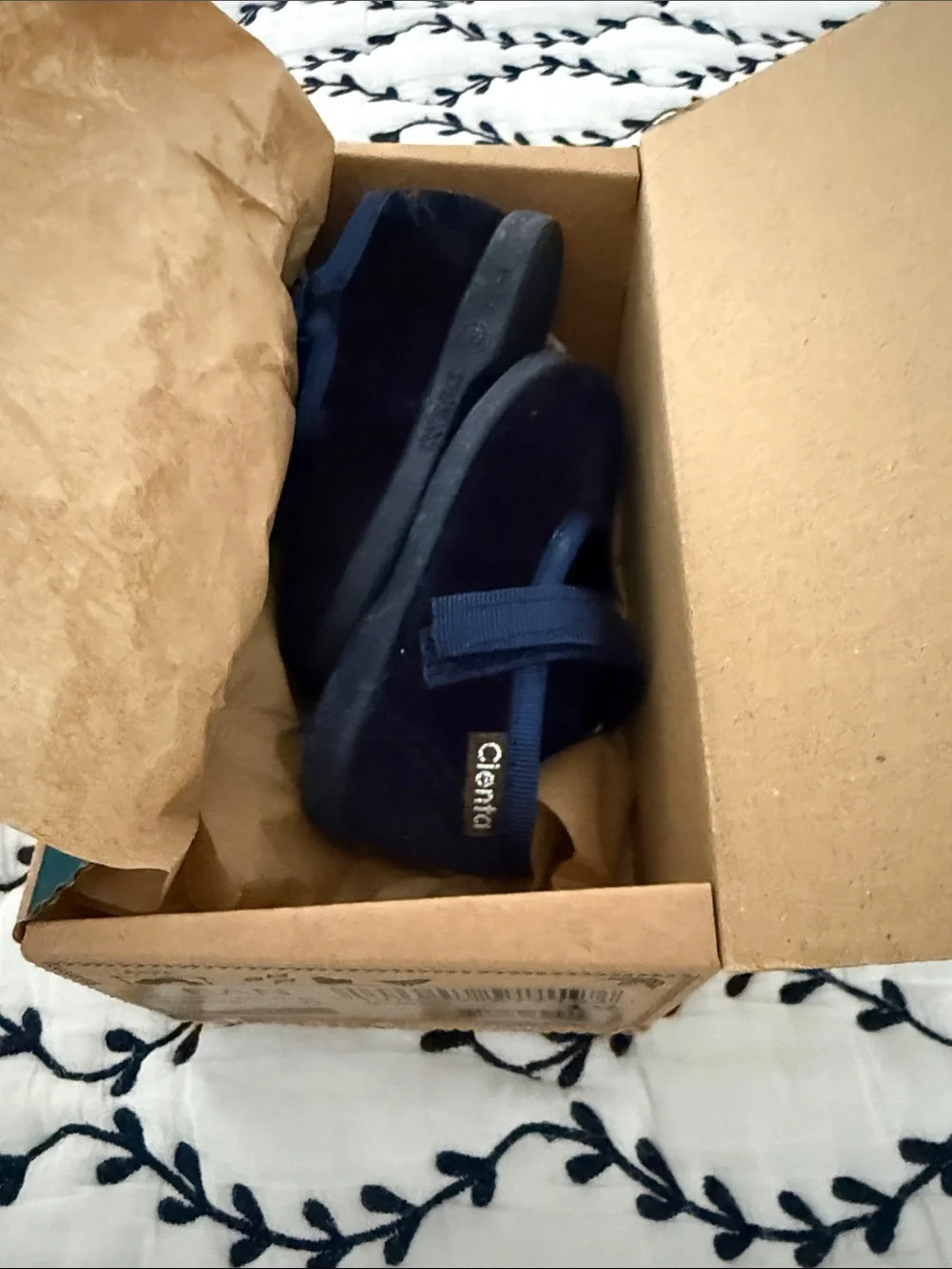 NWT Cienta Navy Blue Velvet Mary Jane